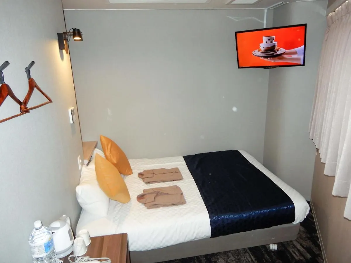 Hotel S-Presso North Ósaka