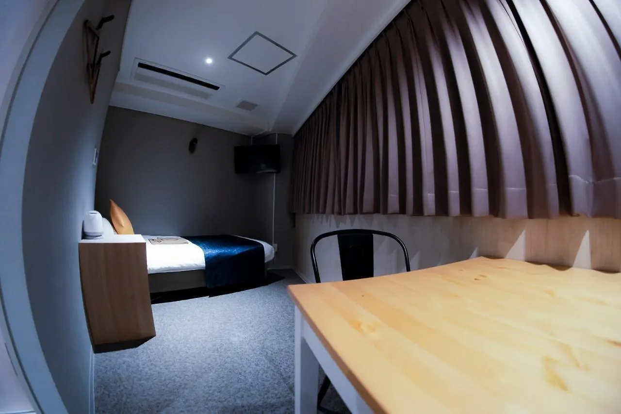 Hotel S-Presso North Osaka 3*,  Giappone